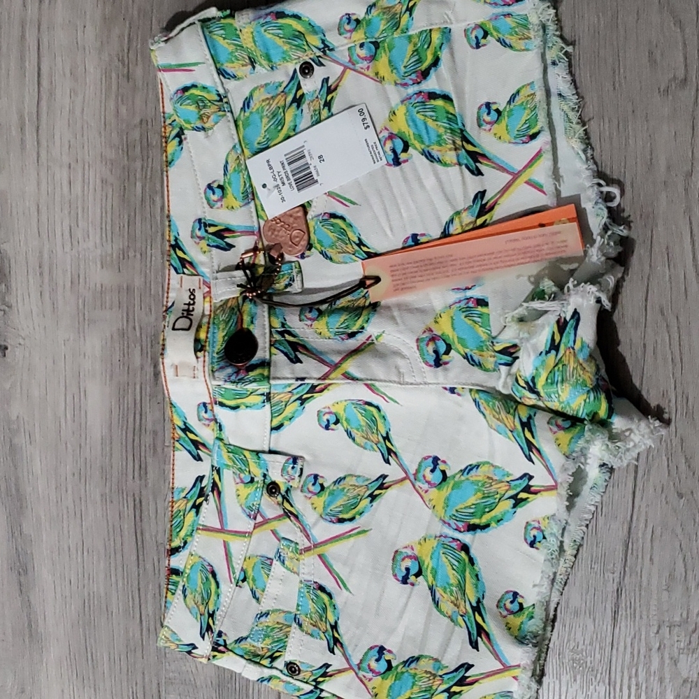 NWT Dittos Misty Love Birds Print Jean Shorts sz 28